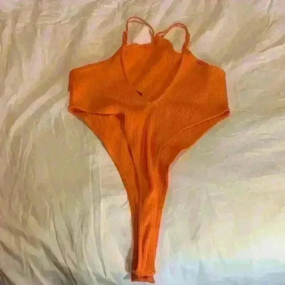Womans High Cut body suit size L Wild Fabel - Picture 3 of 5